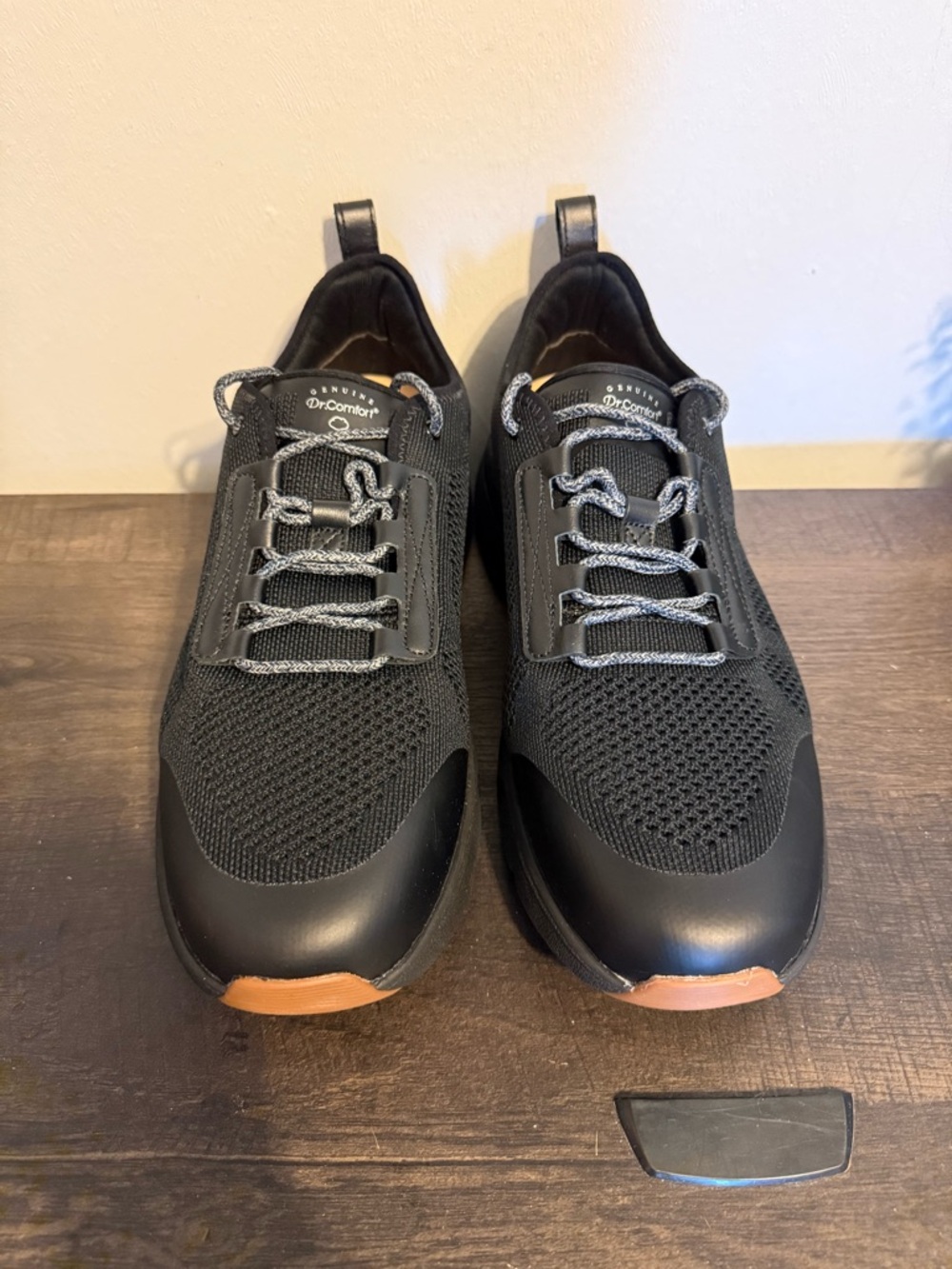Dr. Comfort Men's Black Knit Casual Sneakers. Brand New in Box